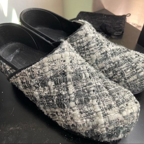 Beautiful tweed Dansko sanita clogs - Picture 1 of 2